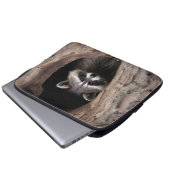 Racoon in der Baumhöhle Laptopschutzhülle (Vorne Knopf)