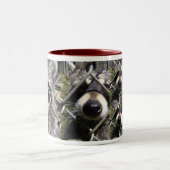 Racoonproblem Zweifarbige Tasse (Mittel)