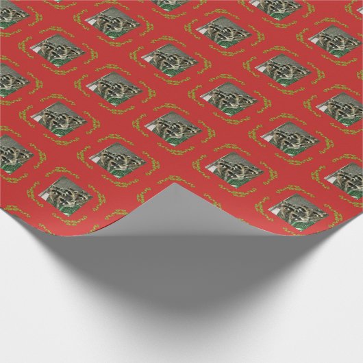 Racoons Red Wrapping Paper Geschenkpapier (Ecke)
