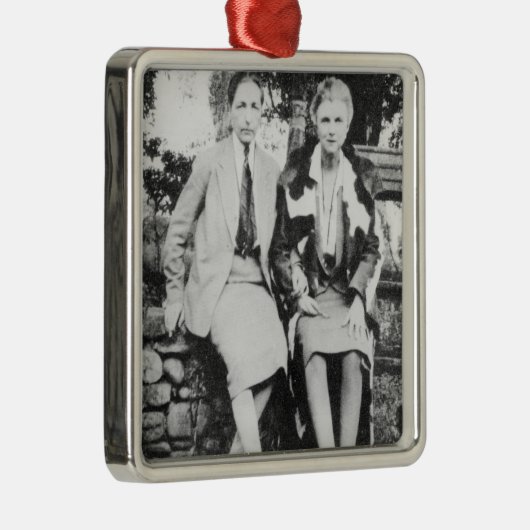 Radclyffe Hall und Una Vincenzo Silbernes Ornament (Rechts)