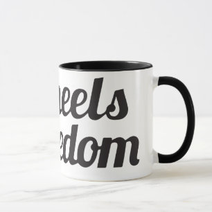 Räder des Wecker-zwei zur Freiheits-Tasse Tasse