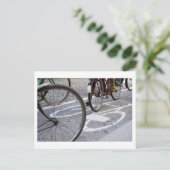 Radfahrer auf dem Fahrradweg Postkarte (Stehend Vorderseite)