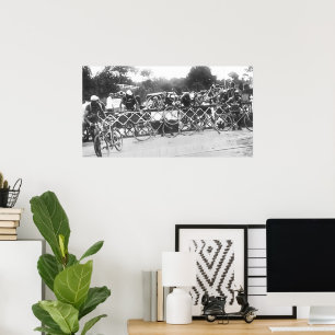 Radfahrer können auf der Bahnübergang Tour de F ni Poster