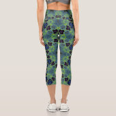 Radiant Fractal Symphony Capri Leggings (Rückseite)