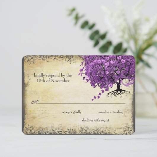 Radiant Lila Heart Leaf Tree Wedding RSVP Karte (Stehend Vorderseite)
