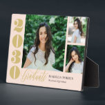 Radiant Moments EDITABLE FARBEN Abschluss Plaque Fotoplatte<br><div class="desc">Tolle Erinnerung an diesen besonderen Meilenstein im Leben. Die Hintergrundfarbe kann online angepasst werden! Matching Artikel finden Sie auf unserer Website: www.berryberrysweet.com oder auf Anfrage.</div>