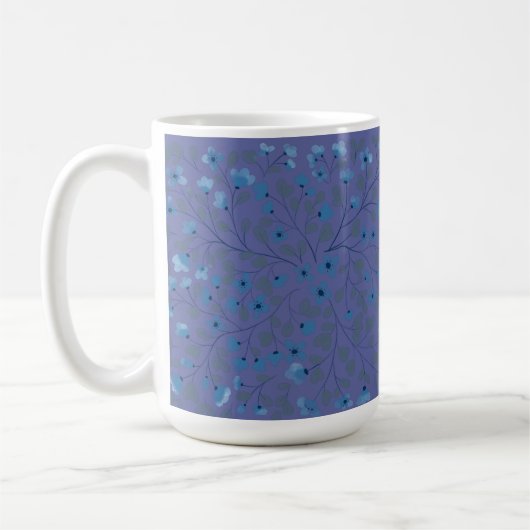 Radiant Orchid mit Muster für blaue Wildblumen Kaffeetasse (Links)