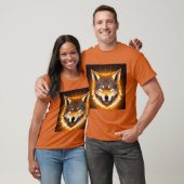 Radiant Wolf Face beleuchtet durch goldenes Licht T-Shirt (Unisex)