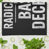 radikalisiert durch Anstand und Funny Geschirrtuch (Gefaltet)