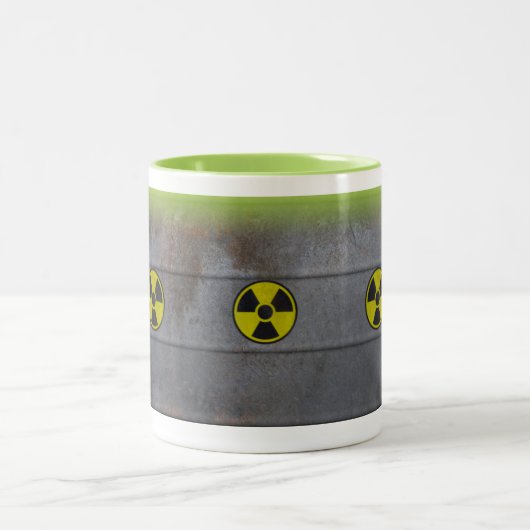 Radioactive Mug Zweifarbige Tasse (Mittel)