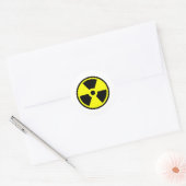 Radioactive Yellow And Black Symbol Runder Aufkleber (Umschlag)