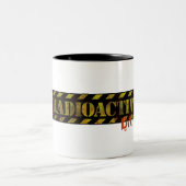 Radioaktiver Warnzeichen| cooler Grunge Zweifarbige Tasse (Mittel)