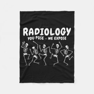 Radiologie Sie Pose, wir entdecken tanzendes Skele Fleecedecke