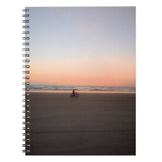 Radtour am Morgen auf dem StrandNotebook Notizblock (Vorderseite)