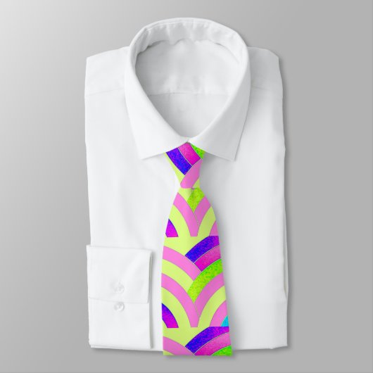 raffinierte, moderne, rosa, gewölbte Chevrons Krawatte (Gebunden)