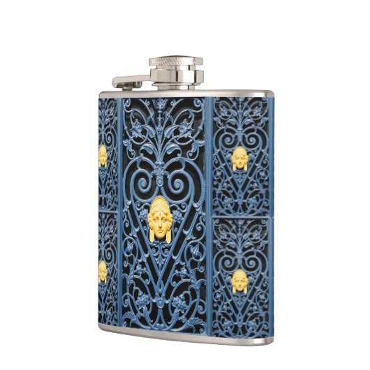 Raffinierter Art Deco Wrockner Eisen-Kolben 3 Flachmann (Links)