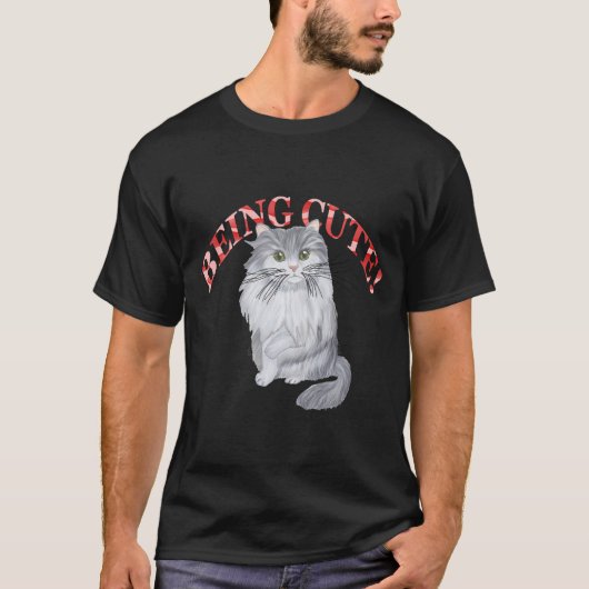 RAGAMUFFIN CAT BEING CUTE T-Shirt (Vorderseite)