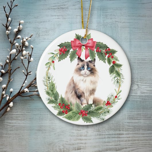 Ragdoll Cat Red Bow Holly Wreath Keramik Ornament