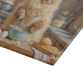 Ragdoll-Katze kocht in der Küche Schneidebrett (Ecke)