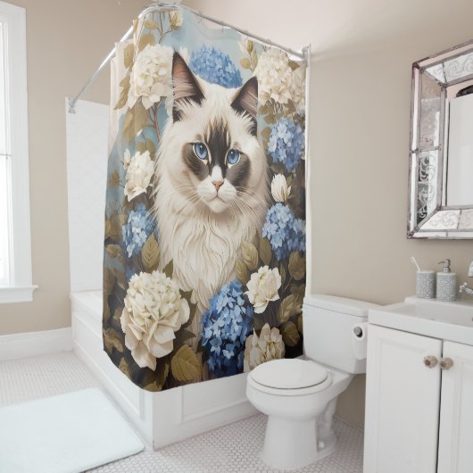 Ragdoll Katze mit Blue Hydrangea-Blume Duschvorhang (Beispiel)