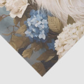 Ragdoll Katze mit Blue Hydrangea-Blume Seidenpapier (Detail)
