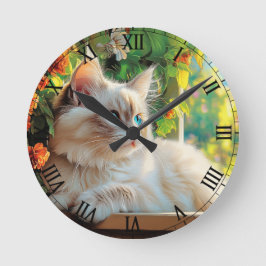 Ragdoll Katzenportrait mit Blume Runde Wanduhr