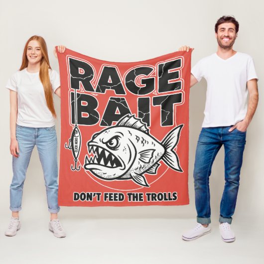 Rage Bait, Don’t Feed The Trolls Fleecedecke (Beispiel)