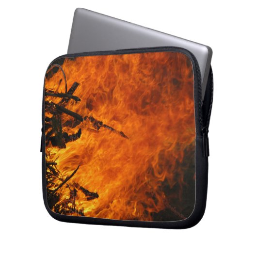 Raging Fire Laptopschutzhülle (Vorderseite Links)