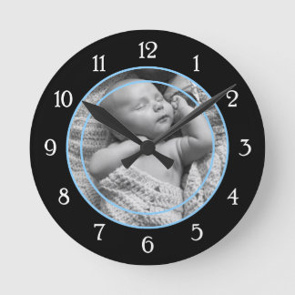 Rahmen für blaues und schwarzes Foto Runde Wanduhr