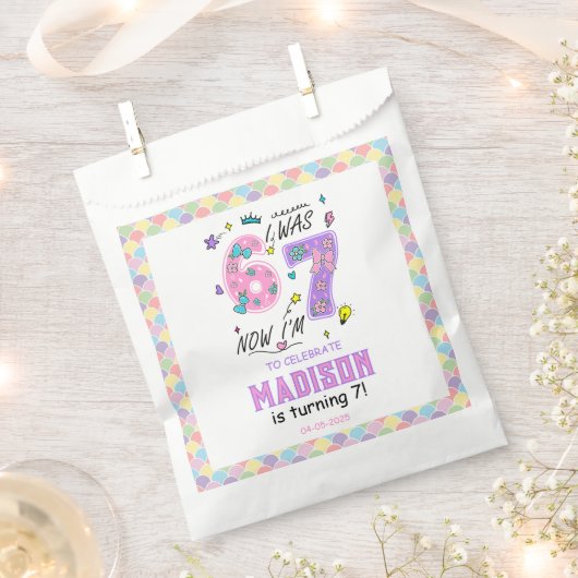 Rainbow 7th Birthday | I Was 6, Now 7 | Kids Geschenktütchen (Ausgeschnitten)