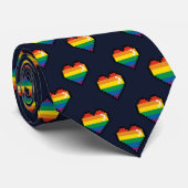 Rainbow 8 Bit Herzmuster Krawatte (Gerollt)