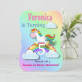 Rainbow and Unicorn Party Einladung (Stehend Vorderseite)