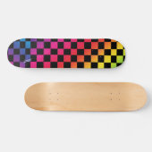 Rainbow & Black Schachbretts & Name oder Text Skateboard (Horizontal)
