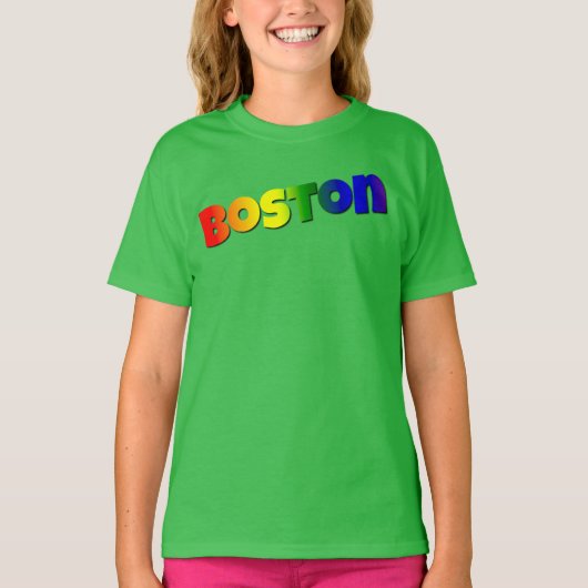 Rainbow Boston Schriftart T-Shirt (Vorderseite)