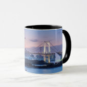 Rainbow Bridge bei Dämmerung Tasse (VorderseiteRechts)