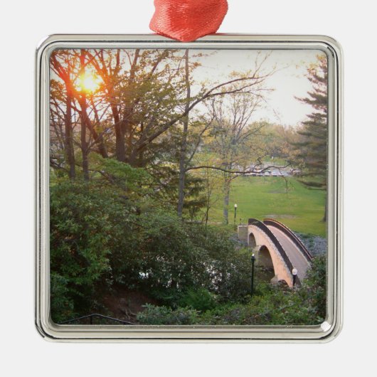 Rainbow Bridge Sunset an der Grove City Uni Silbernes Ornament (Vorne)