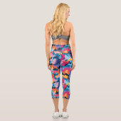 Rainbow Camouflage Capri Leggings (Rückseite)