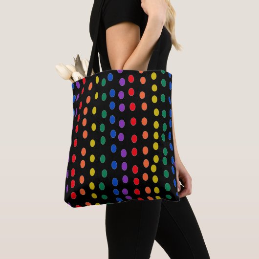 Rainbow Candy Dots auf Schwarz Tasche (Von Nahem)