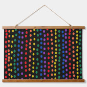 Rainbow Candy Dots auf Schwarz Wandteppich Mit Holzrahmen (Vorne)