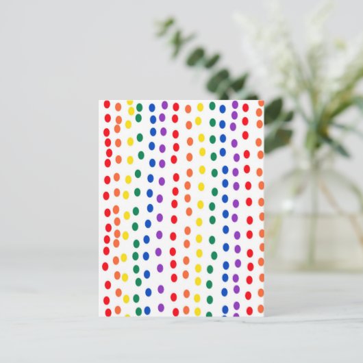 Rainbow Candy Dots auf Weiß Postkarte (Stehend Vorderseite)