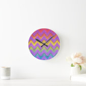 Rainbow Chevron by Shirley Taylor Runde Wanduhr (Zuhause)