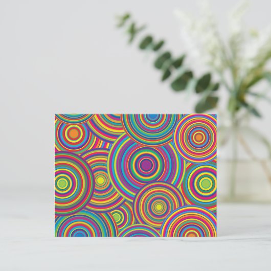 Rainbow Circles-Muster Postkarte (Stehend Vorderseite)