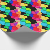 Rainbow Circles on Black Geschenkpapier (Ecke)