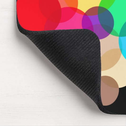Rainbow Circles on Black mit Name Mousepad (Ecke)