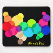 Rainbow Circles on Black mit Name Mousepad (Vorne)