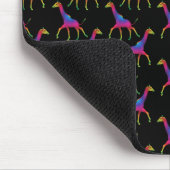 Rainbow Colored Giraffe Mousepad (Ecke)