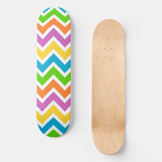 Rainbow Colorful Wave Skateboard (Vorderseite)
