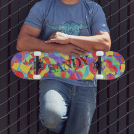 Rainbow Colors Handgezeichnetes Crayon Doodle Must Skateboard