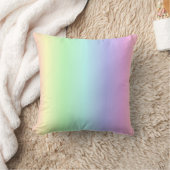 Rainbow Colors on Light Periwinkle Throw Kissen (Decke)