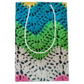 Rainbow Crochet Design Mittlere Geschenktüte (Vorderseite)